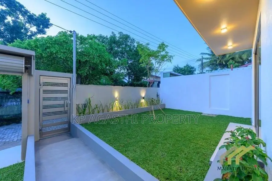 architecture desinged luxury house for sale piliyandala