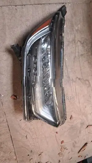CRV Head Lamp