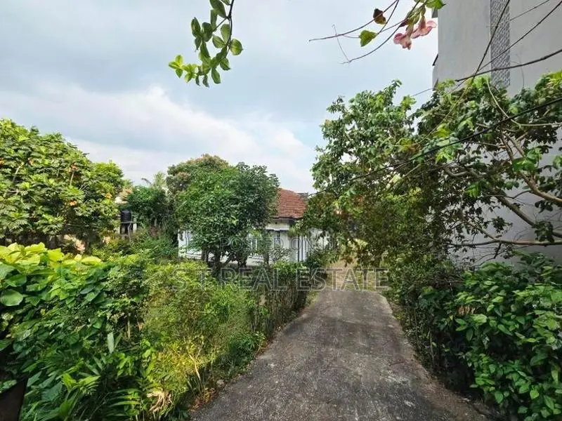 41.60 P Residential Property for Sale in Nawala
