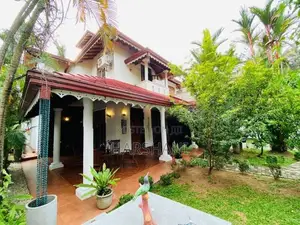 Solar Powered Spacious House with Garden Close to Katana Main Rd