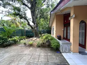 2 Houses Sale in Wijerama Egodawatta Rd Nugegoda - With Rental income