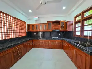 බෝකුන්දර පිහිටි සුකෝපබෝගී අලුත්ම තෙමහල් නිවස විකිනීමට