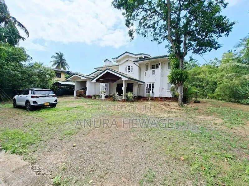 Property for sale facing Bolgoda lake, Panadura. (ID: BLGD001)