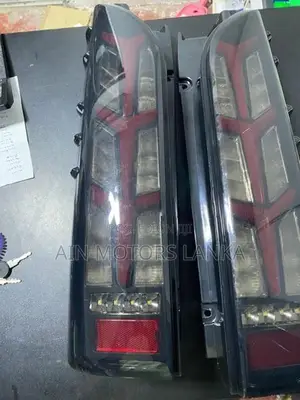 toyota kdh tail light