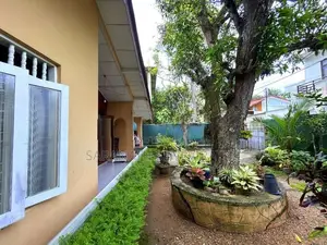 2 Houses Sale in Wijerama Egodawatta Rd Nugegoda - With Rental income