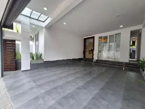 A Beautiful luxury house for sale in battaramulla