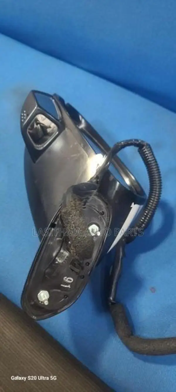 Vezel New Side Mirror (2024)