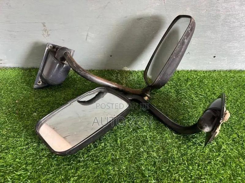Isuzu Side mirror