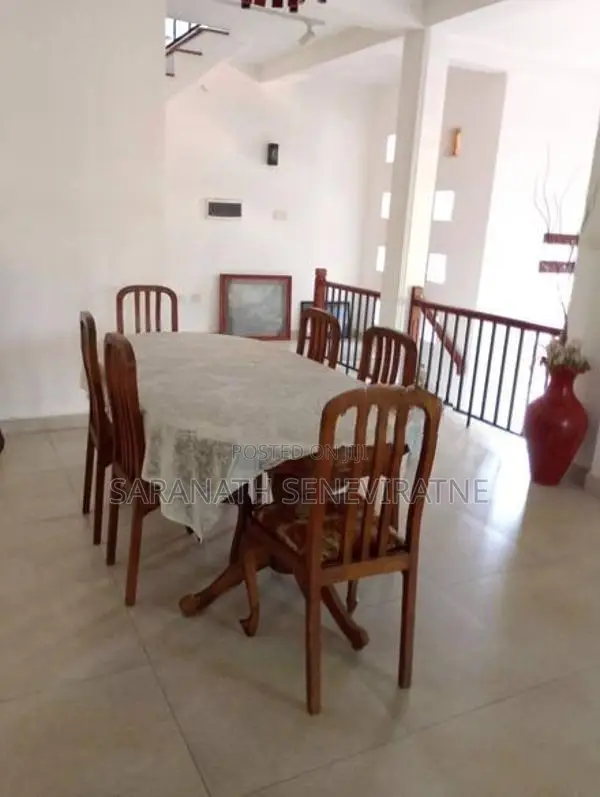 House From Peradeniya Kandy For Sale