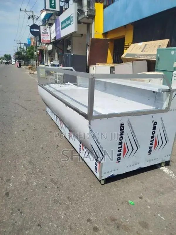 කුකුල් මස් සහ මාළු ශීතකරන. Chicken & Fish Display Coolers dp 33DE456
