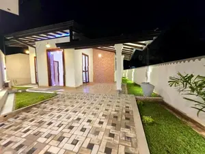 කැස්බෑව හංදියට නුදුරු අලුත්ම නිවස විකිනීමට