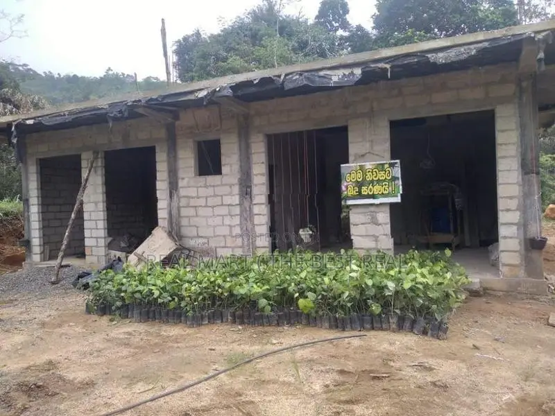 Haldummulla : 2BR House ( Under construction) with 2 Acres Land for Sa