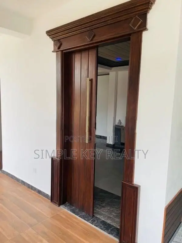 Luxury House for Sale in Kadawatha Ragama Road