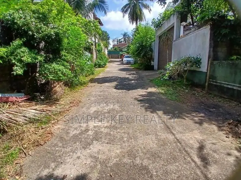 Land for Sale Gamoaha Yakkala Road