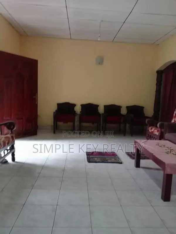 Land with House for Sale in Gampaha Yakkala