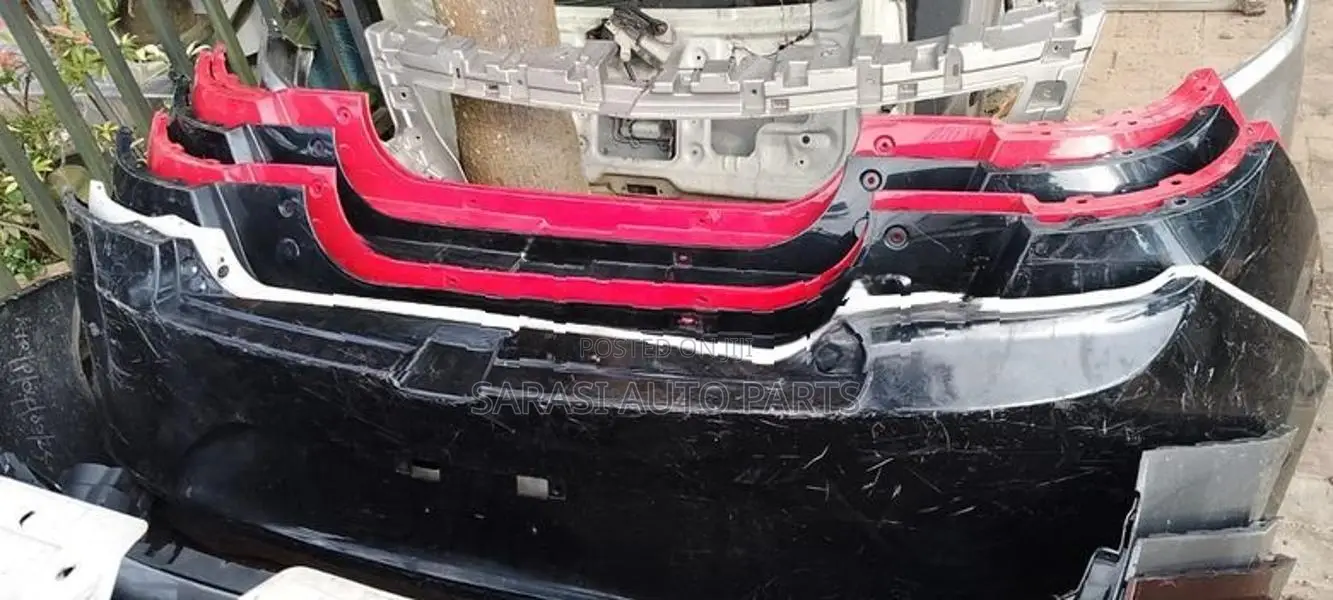Mahinda KUV 100 Bumper