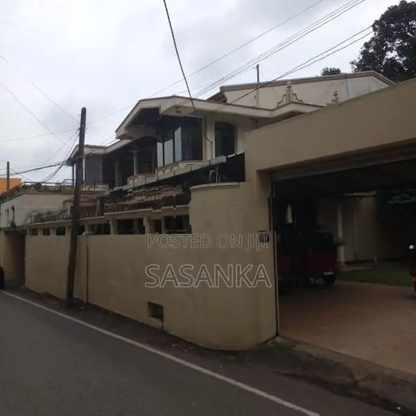 Nawala Prime Location Luxury House Available for Sale