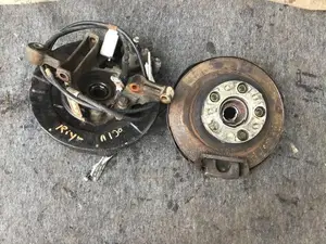 Nissan X Trail Nt30 Front Hub Complete Lh/rh