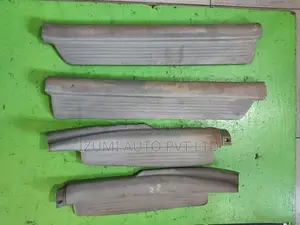 Toyota 110 Corolla/Sprinter Door Dtep Plastic Set