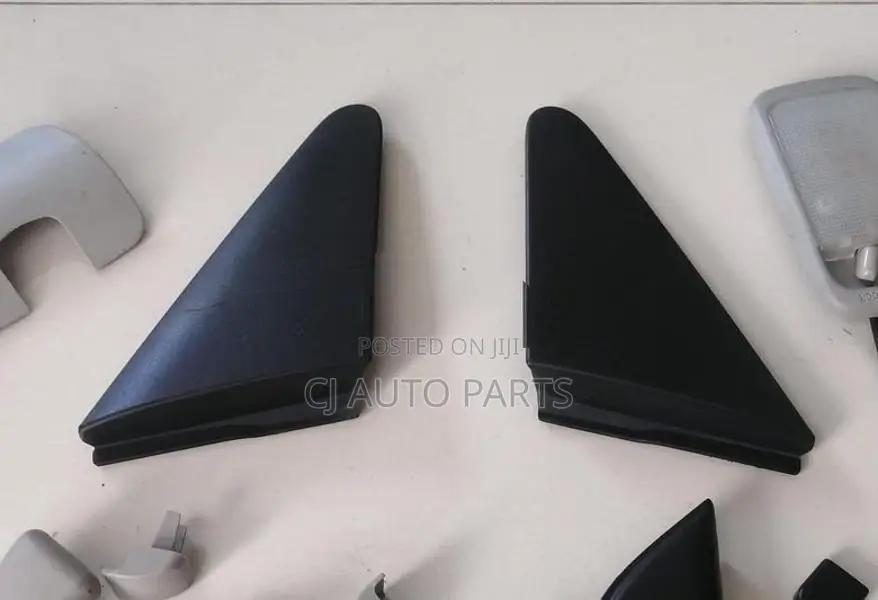 Daihatsu Mira LA300 Fender Finisher