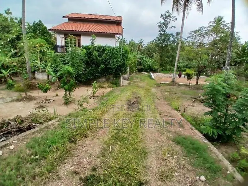 Land for Sale in Gampaha Yakkala