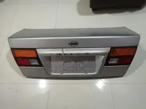 Nissan Sunny Fb14 Dicky Door Panel