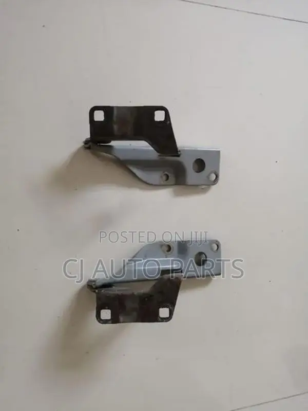 Nissan Sunny FB15 Bonnet Hinges