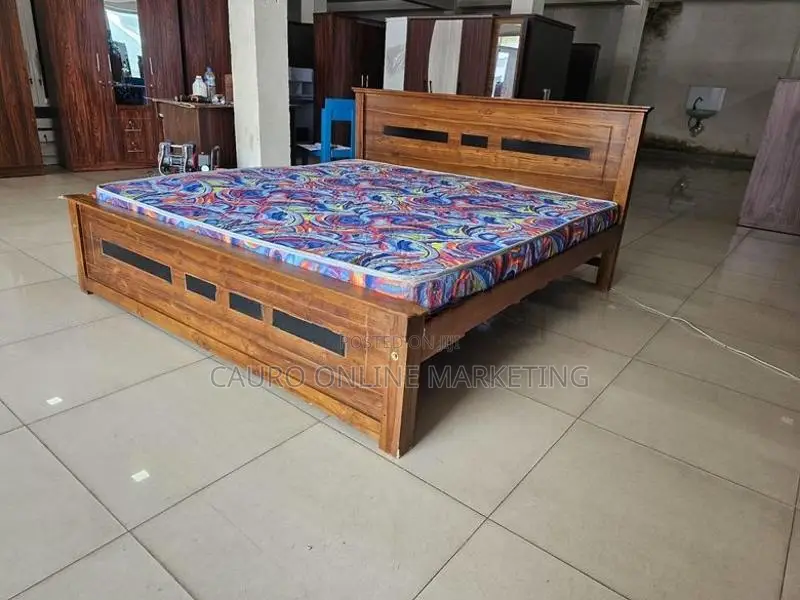 New Teak Box Bed with Hybrid Mattress King Size 6*6 Ft