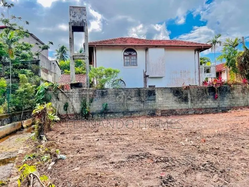 තෙල්වත්ත හන්දියට මීටර් 200ක දුරින් වටිනා ඉඩම විකිණීමට මීගමුව