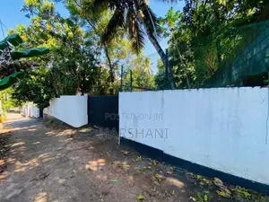 20P With Livable House at LAND VALUE Close to Admin City Battaramulla