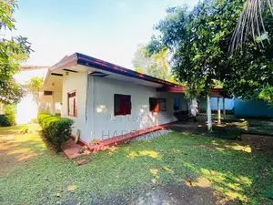 Livable House with 20P at Land Value Close to Admin City Battaramulla