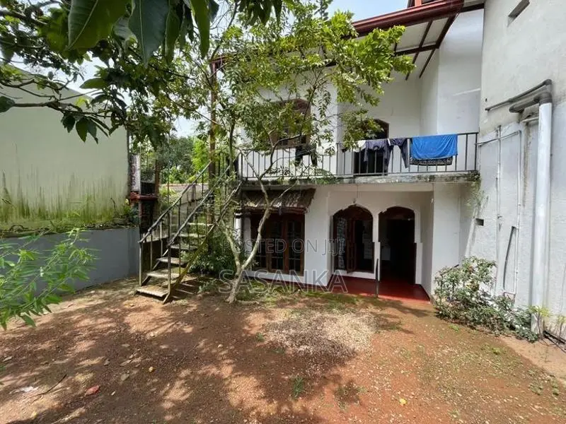 Piliyandala Siddamulla 7 Bed Rooms House For Sale