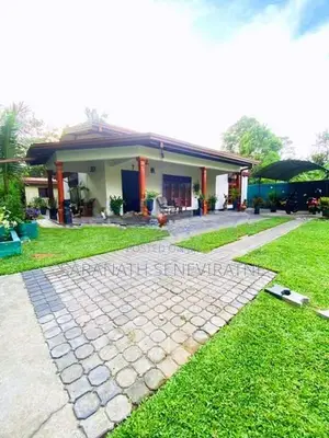 Single Storied House in Ja-Ela Udammita Road With Beautiful Garden