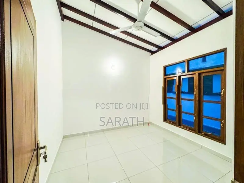 Strong Structure Brand New House For Sale Athurugiriya