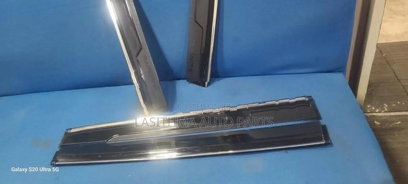 Magnite Door visor