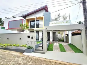Brand New Luxury 2 Storey House for Sale in Piliyandala
