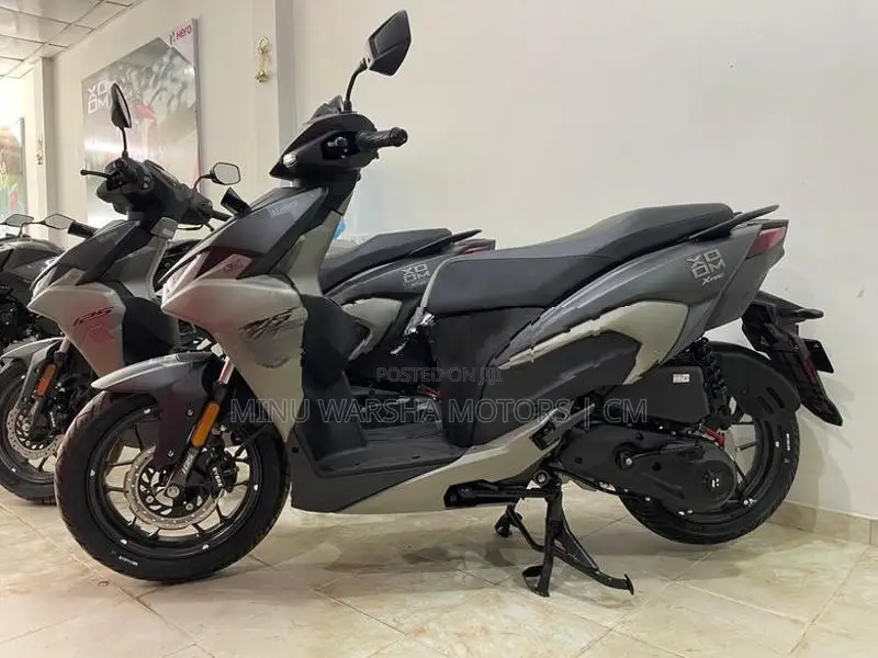 Hero XOOM 125R 2025