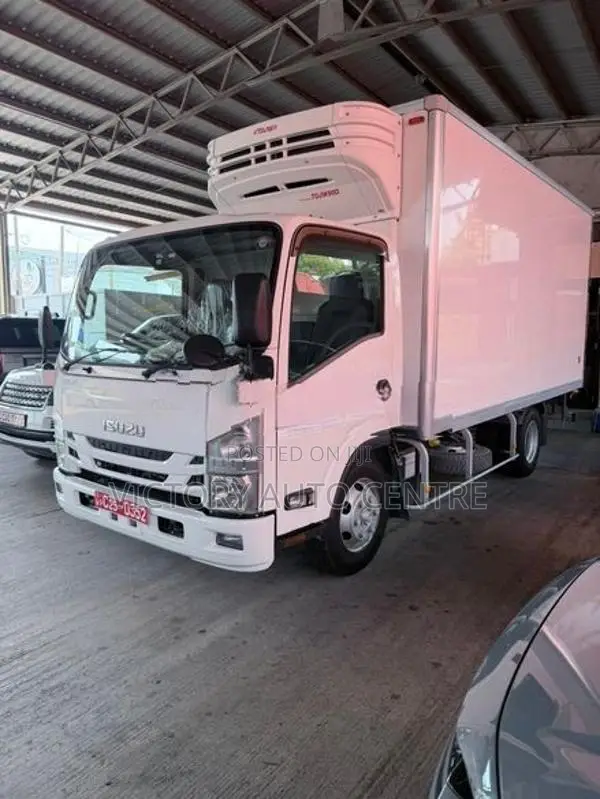 Isuzu Elf NPR85 14.5ft Freezer 2017