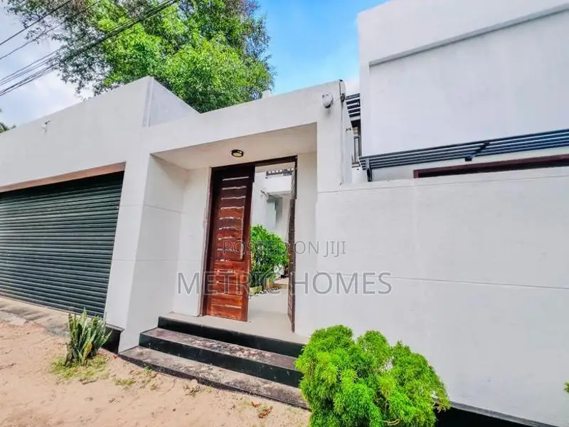 box modern luxury solid house sale in negombo kimbulapitiya