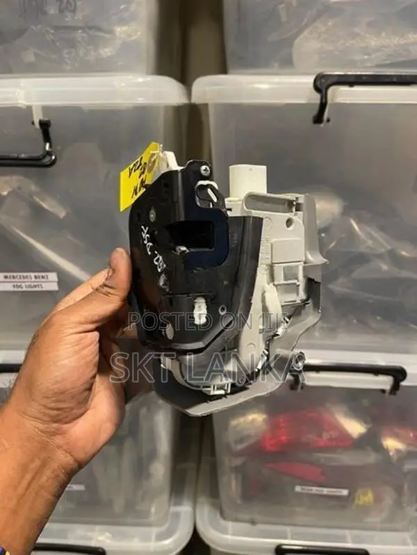 Genuine Audi Q2 2018 Door locks - All sides available