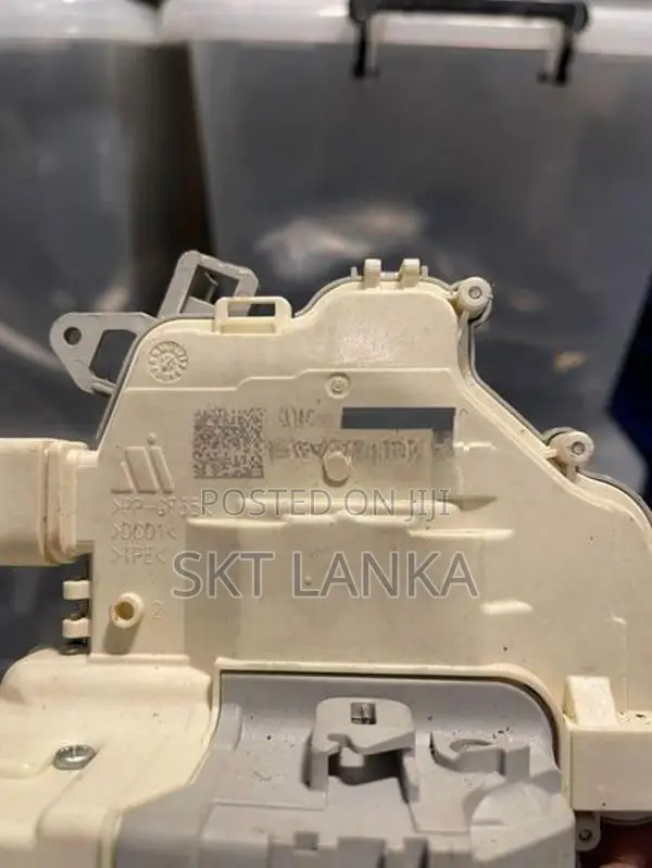 Genuine Audi Q2 2018 Door locks - All sides available
