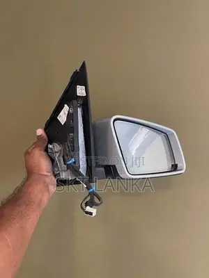 Genuine Mercedes Benz B Class B250e 2018 Complete Side Mirrors Silver