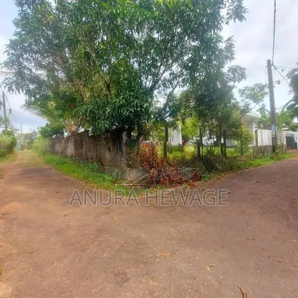 පූගොඩ නගරය ආසන්නයේ පිහිටි නිවසක් විකිණීමට ඇත. (ID: PGD001S