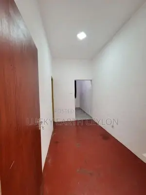 Battarmulla 2 Storey Large Unfurnished House for Rent (MG1239)