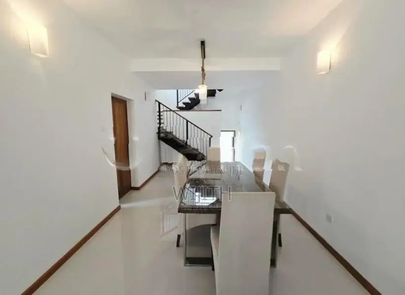 Brand New Three Storey House for Sale in Battaramulla Palawatha