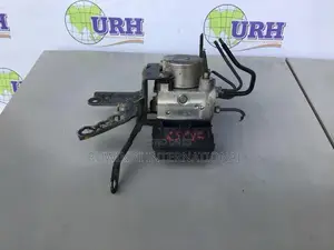 Toyota Belta Scp92 Abs Unit