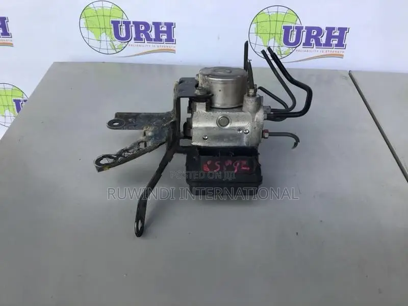 Toyota Belta Scp92 Abs Unit