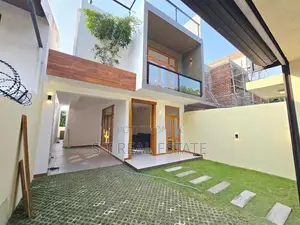 Architecture Designed Luxury Three Storey House for Sale in Battaramul