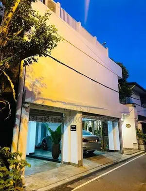 Swimpool with Super Luxury House Sale At Colombo 07