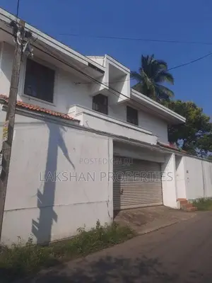 House For Sale In Boralesgamuwa Bellanvila
